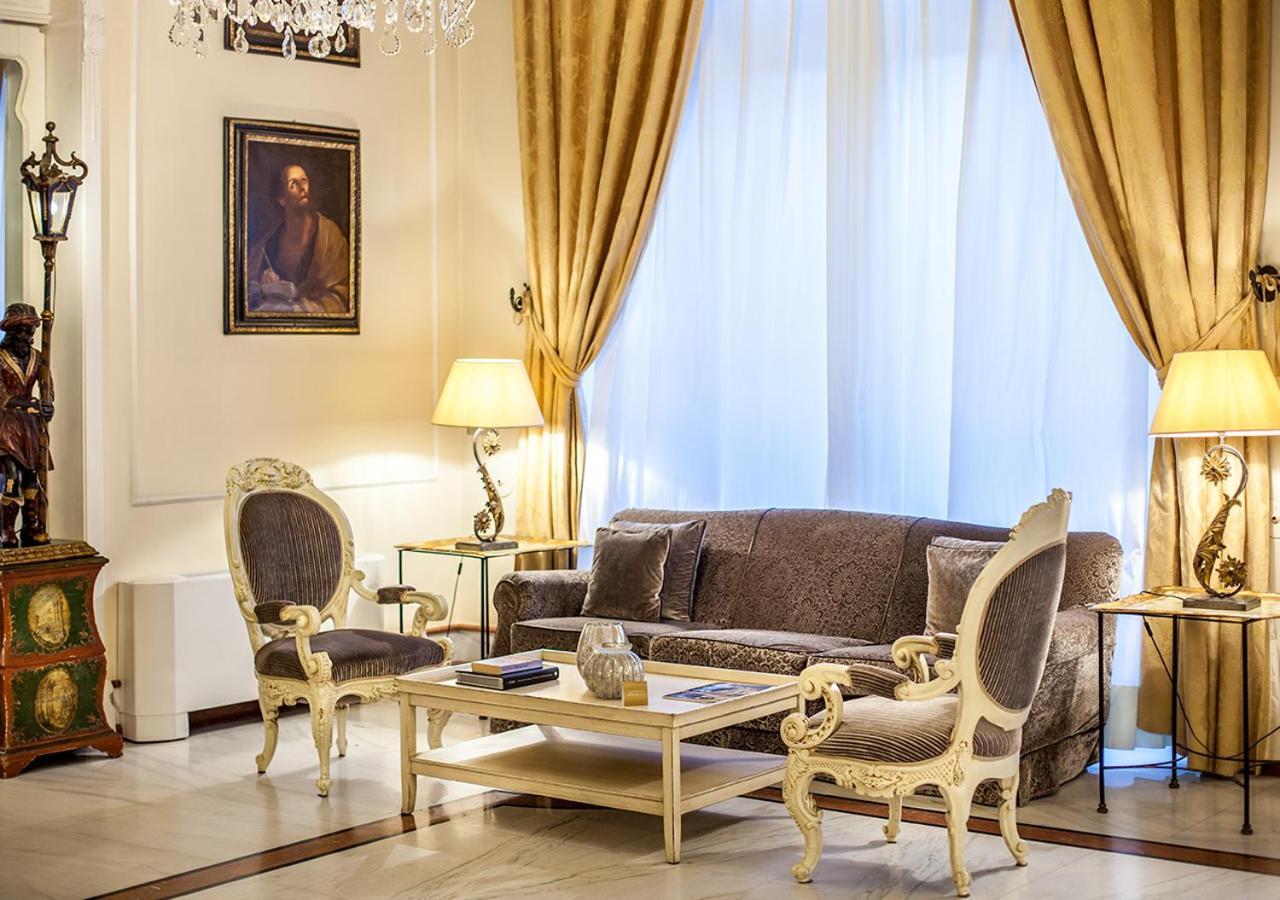 Grand Hotel רימיני מראה חיצוני תמונה Interior of the hotel