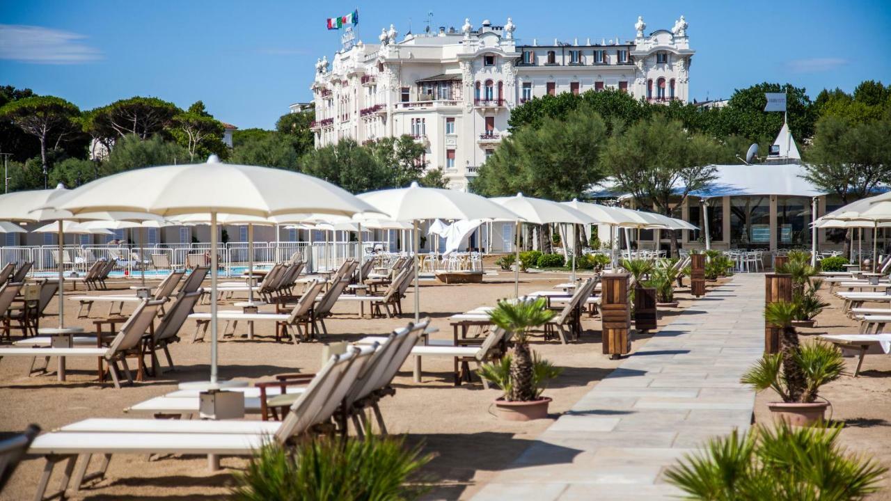 Grand Hotel רימיני מראה חיצוני תמונה Beach of the Grand Hotel